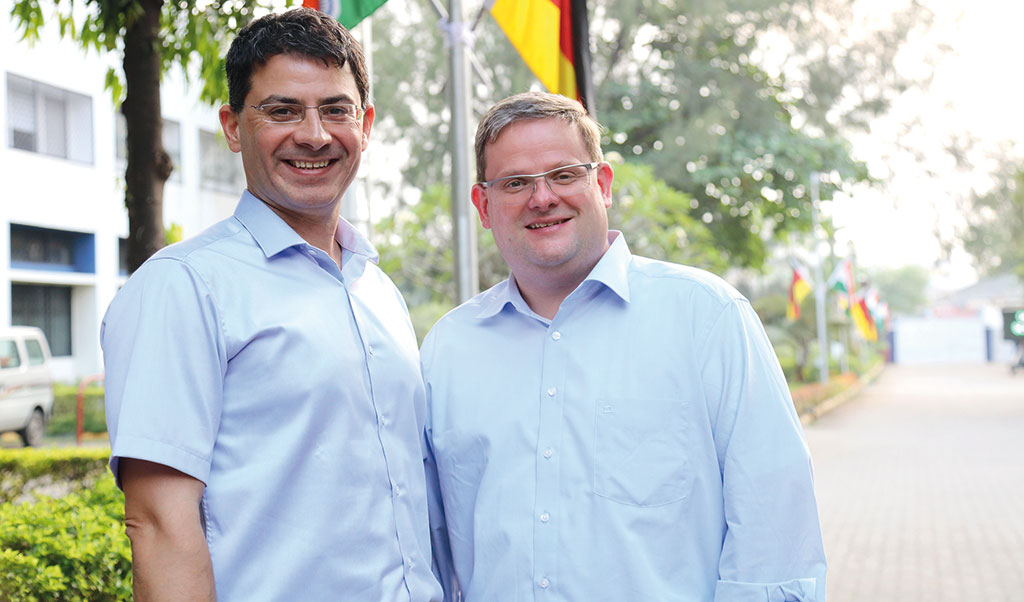 Dirk Zschalich und Ravin Mirchandani (l.)